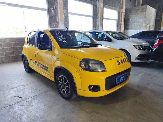 FIAT UNO 1.4 EVO SPORTING 8V FLEX 4P MANUAL FIAT UNO 1.4 EVO SPORTING 8V FLEX 4P MANUAL